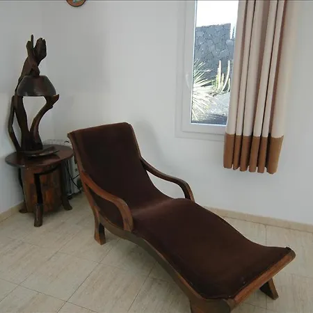 In Puerto Del Carmen Sleeps 6 Includes Swimming Pool Villa *