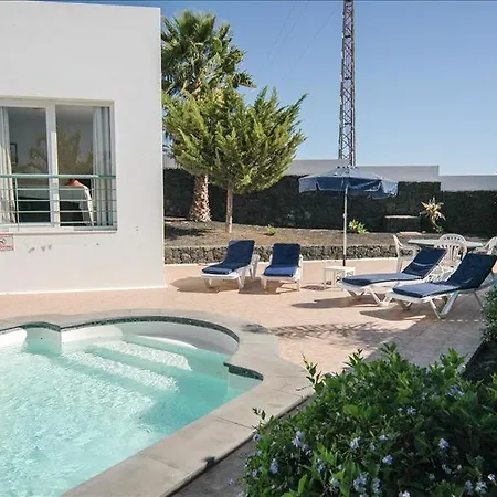 Villa In Puerto Del Carmen Sleeps 6 Includes Swimming Pool